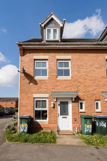 Cosy And Spacious Double Bedrooms Close To * Coventry