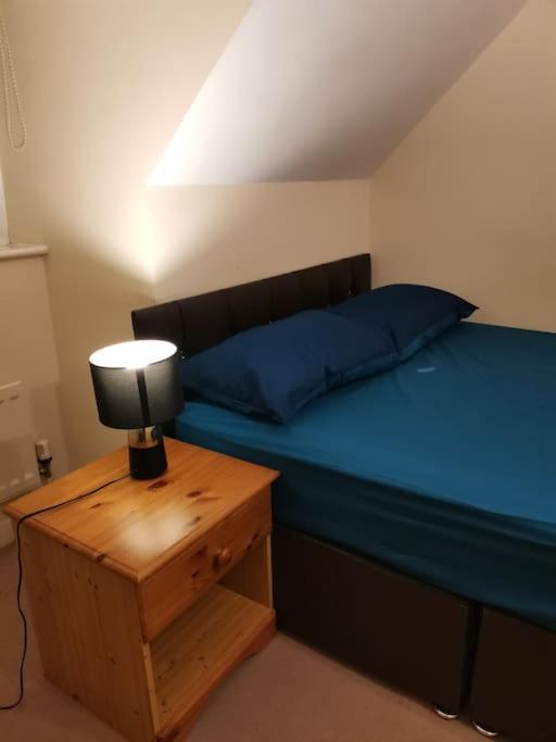 Cosy And Spacious Double Bedrooms Close To *
