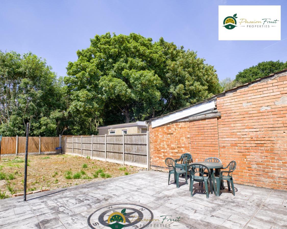 Holiday home Garden House By Passionfruit Coventry