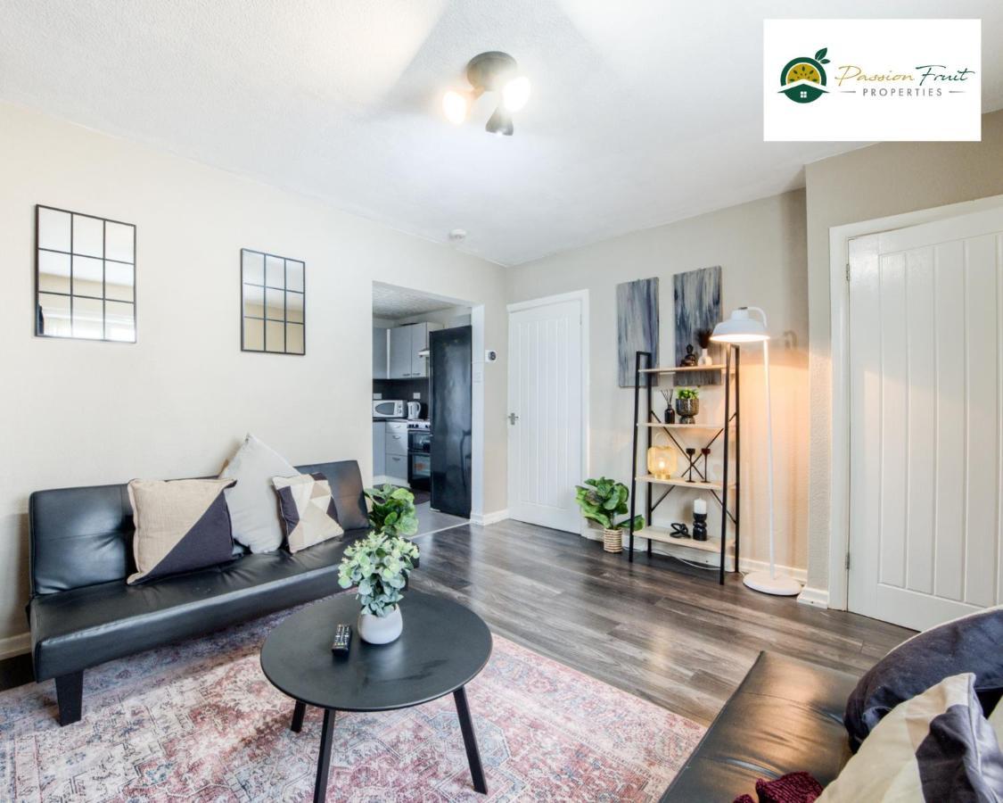 Apartment 3 Bedroom House With 5 Beds House By Passionfruit Near Centre - Bcc *