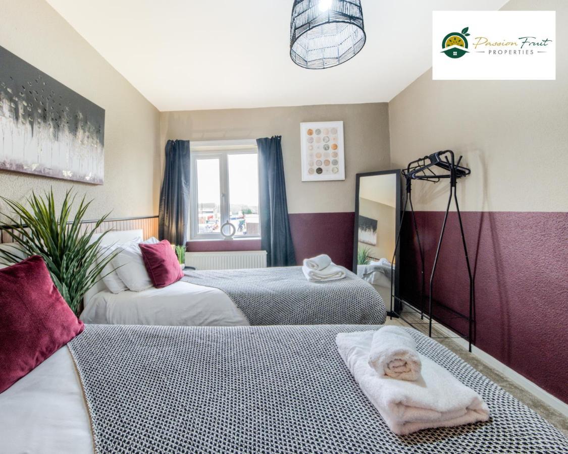 Apartment 3 Bedroom House With 5 Beds House By Passionfruit Near Centre - Bcc *