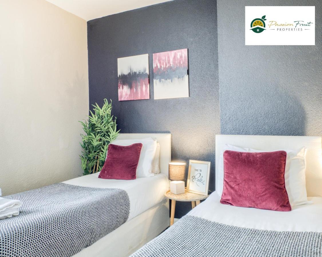 Apartment 3 Bedroom House With 5 Beds House By Passionfruit Near Centre - Bcc