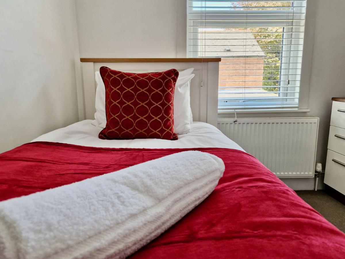 Homestay Centre Serviced House: Private With Ensuite & Parking Coventry