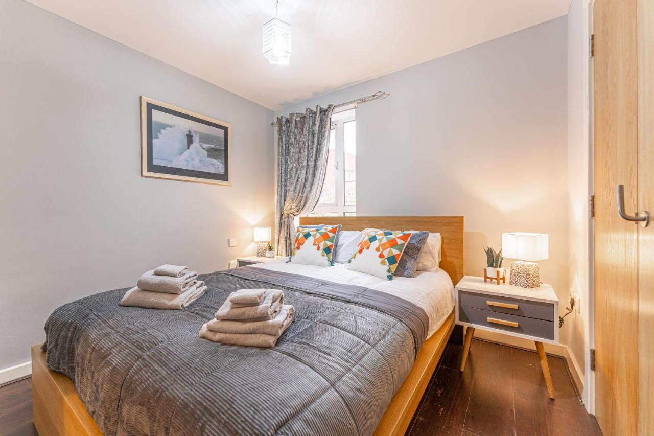 Centre Flat: Accessible Family Haven With Free Parking * Coventry