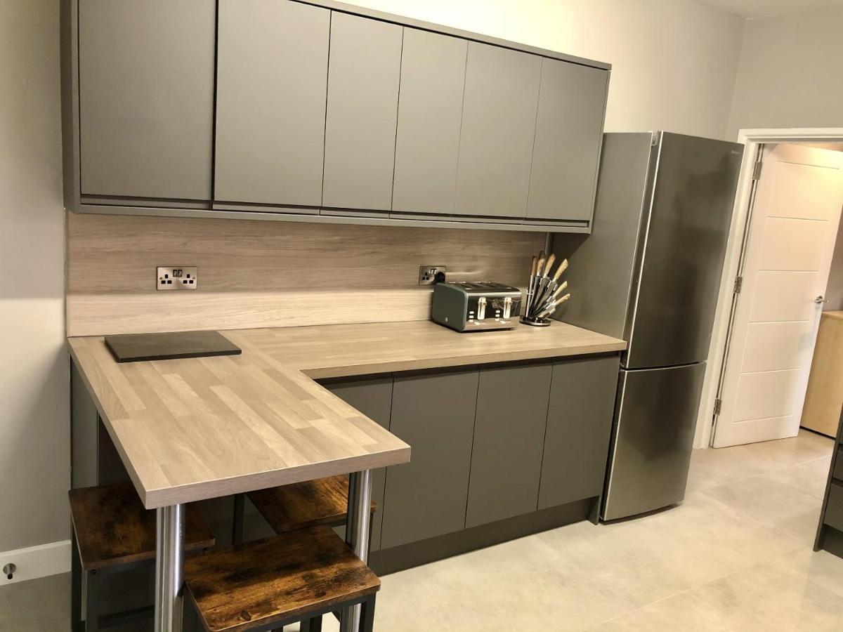 Casa de férias Executive Or Large Family 5-bed House - Hosted By Hutch Lifestyle