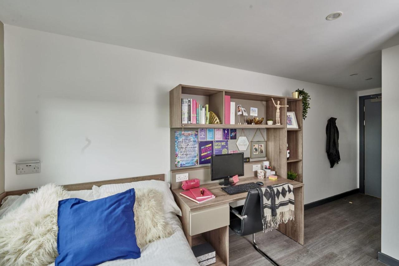 Modern Ensuites With Shared Kitchen At Trinity View In Apartment