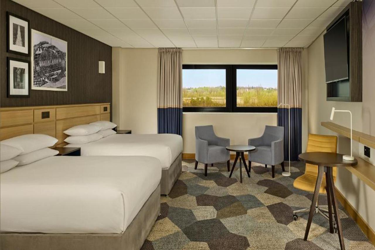 Hotel Doubletree By Hilton Building Society Arena