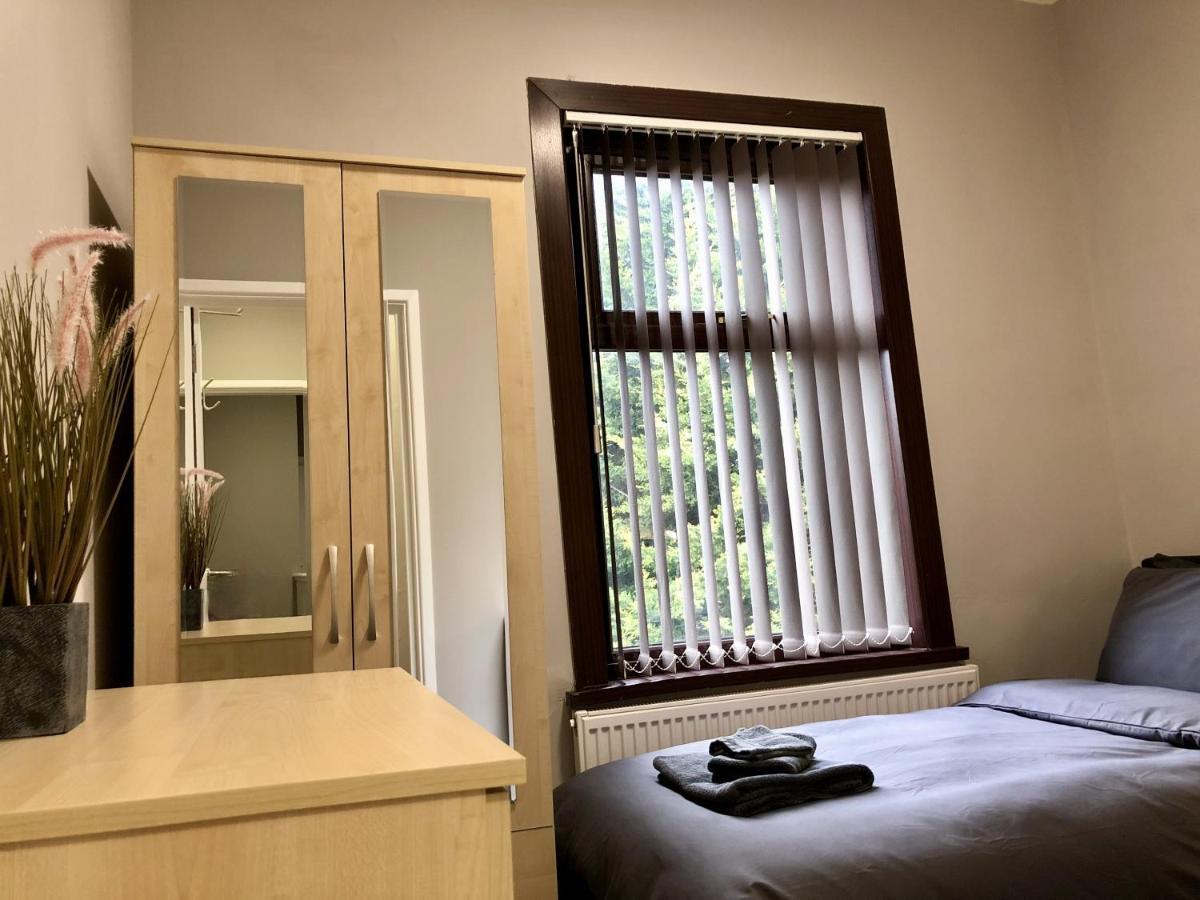 Executive Or Large Family 5-bed House - Hosted By Hutch Lifestyle Casa de férias