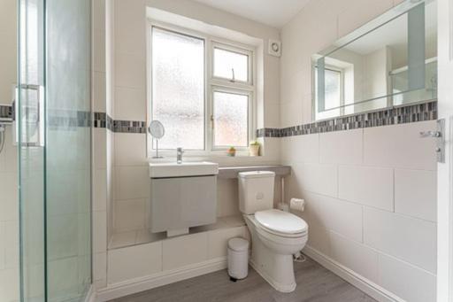 Walsgrave Road - 3 Bedrooms - Free Parking & Wi-fi Coventry