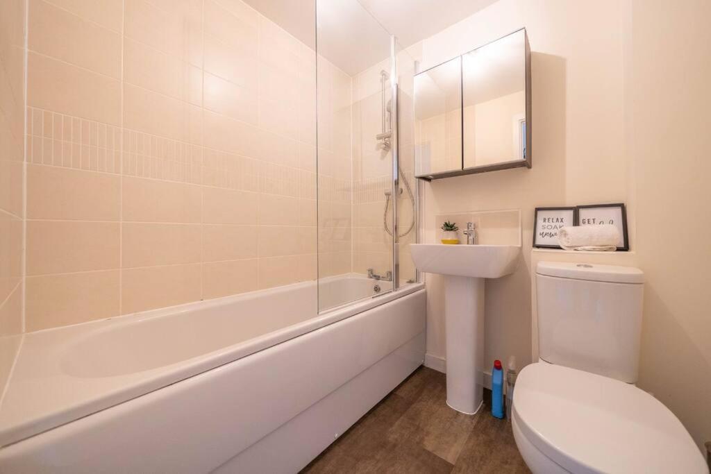 Apartamento Good For Company Let 2-bed In 2x Parking *