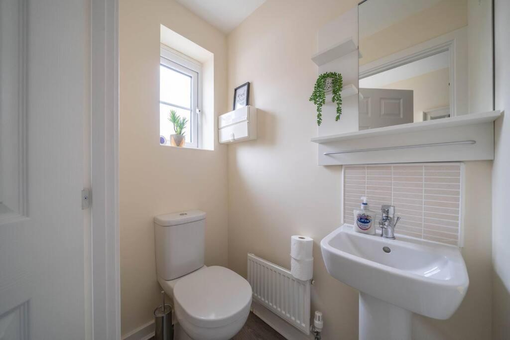 Good For Company Let 2-bed In 2x Parking Apartamento *