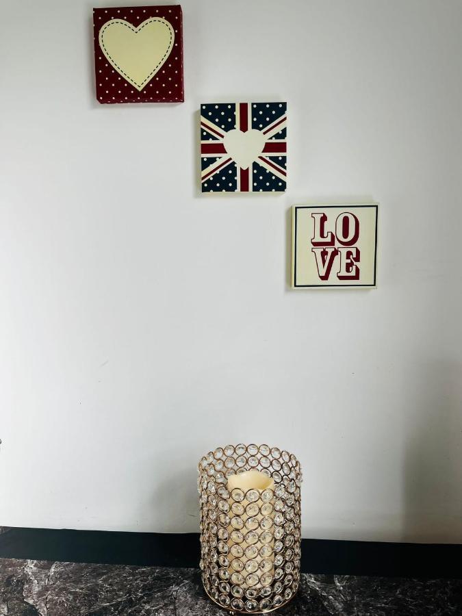Homestay City House - 2 Coventry
