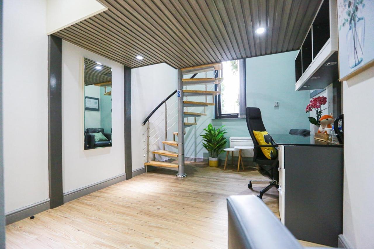 A103 Cosy City Loft Coventry