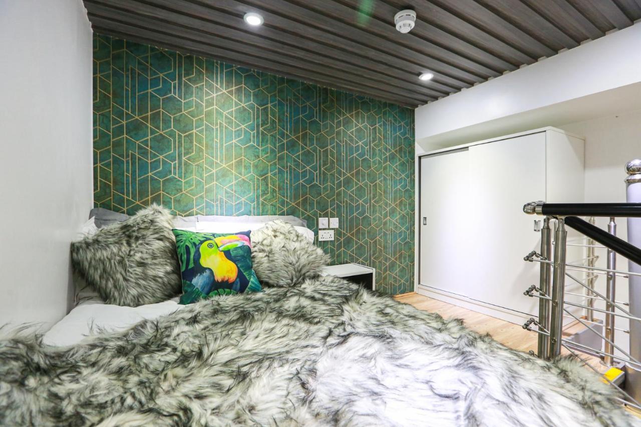 A102 Cheery Bright Loft *