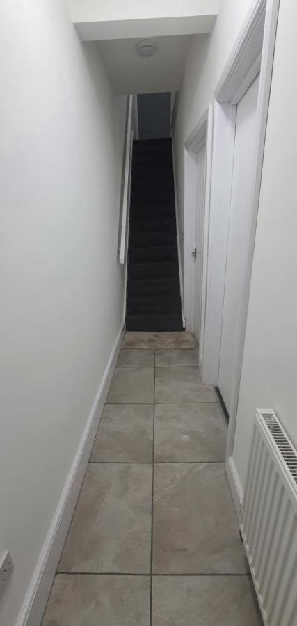 Elite House * Coventry