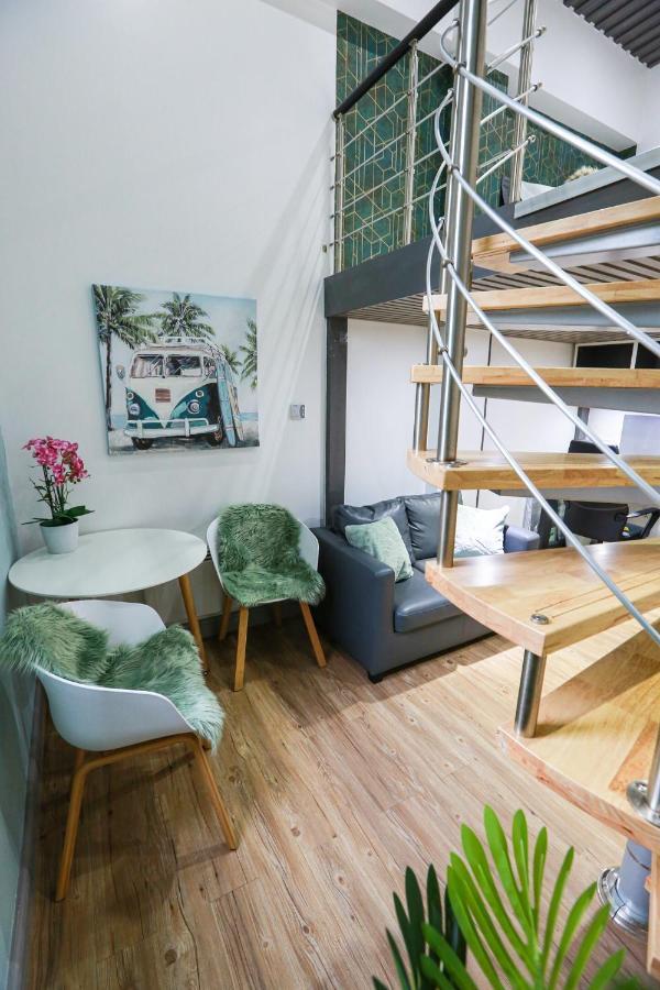 Apartment B102 Modern Loft *
