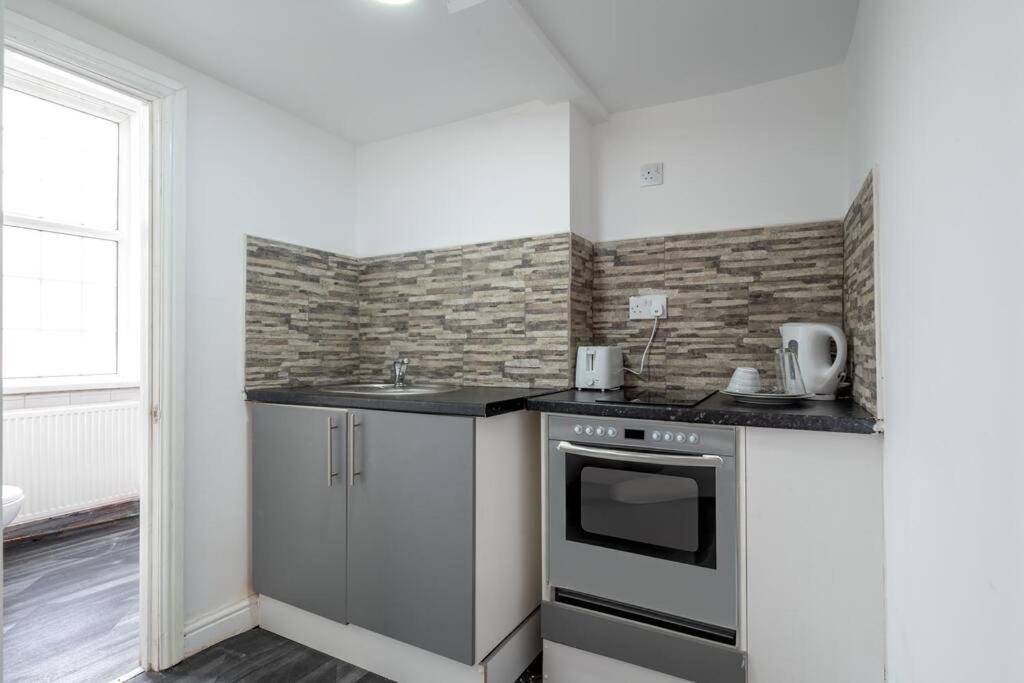 Urban Lux: 4 Apartment Coventry