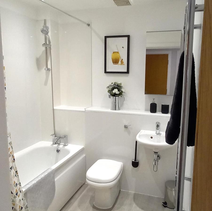 Gorgeous Modernised Centre Apartment