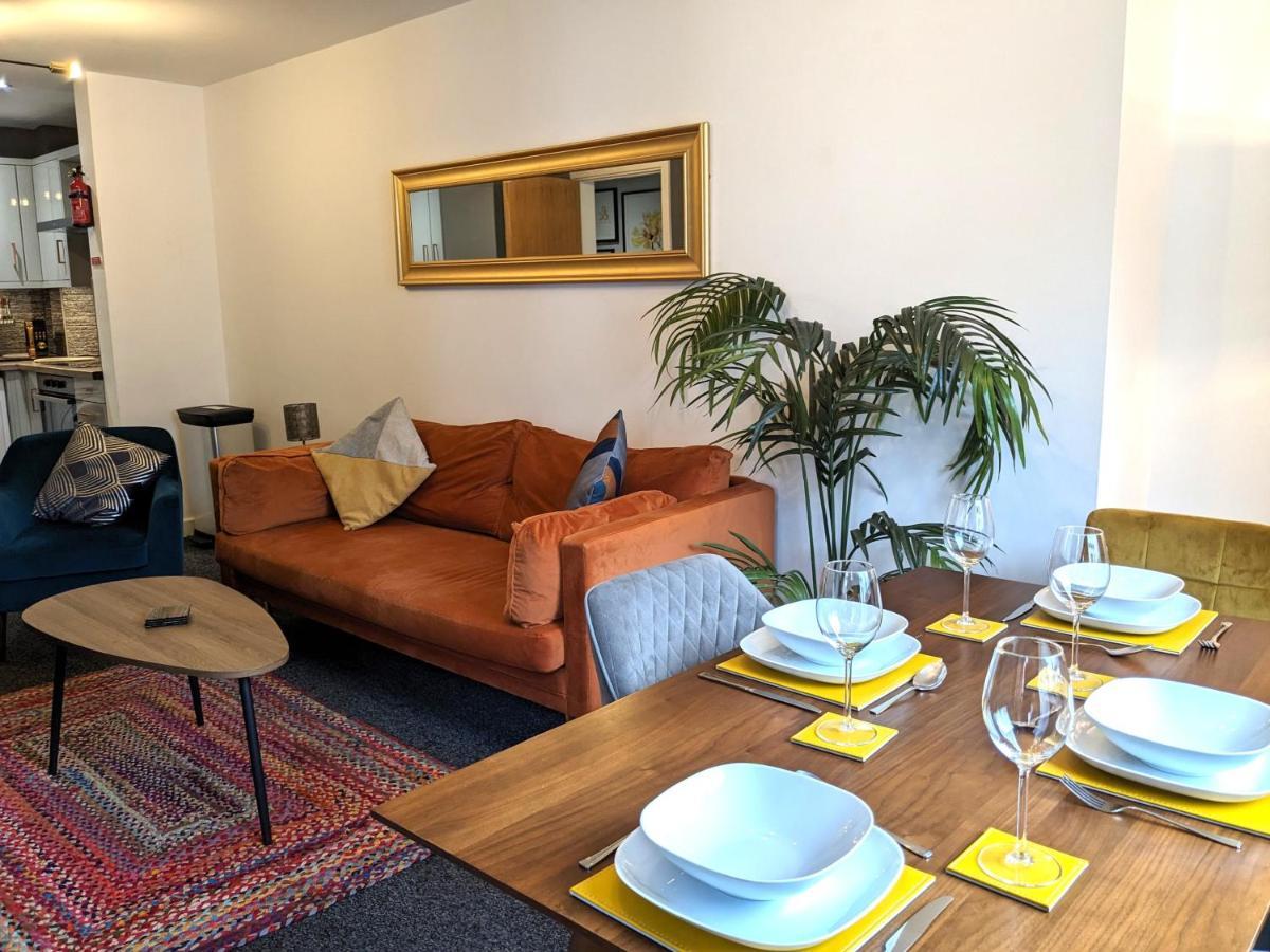 Gorgeous Modernised Centre *