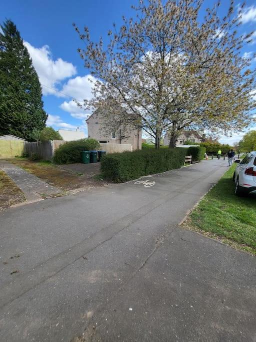 4 Bed Family With Secure Parking. Warwick Uni *