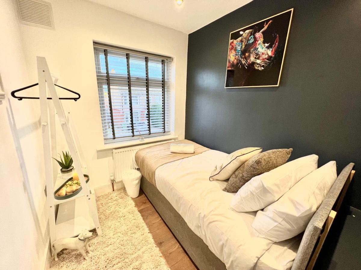 Casa de férias Cosy Contractor's Haven: 3-bedroom House By Seeka Coventry
