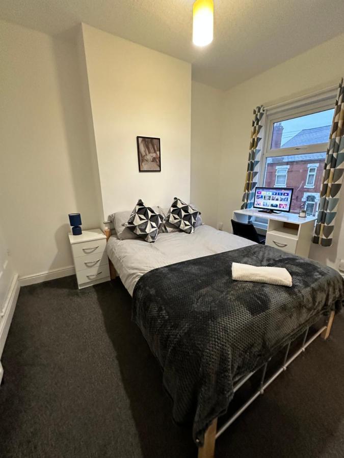 Aparthotel Lovely Town House 2 Coventry