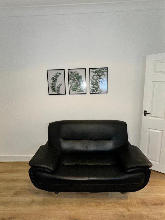 Lovely Town House 2 * Coventry