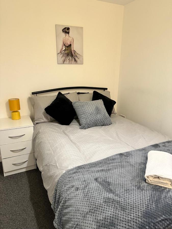 Aparthotel Lovely Town House 4 *