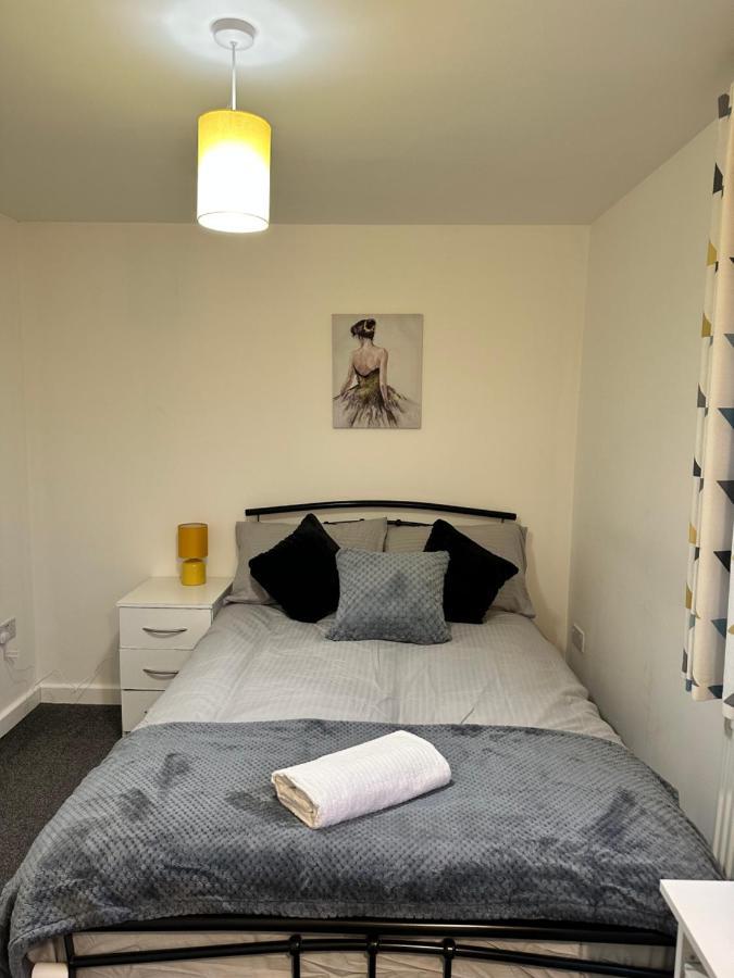 Lovely Town House 4 Aparthotel Coventry