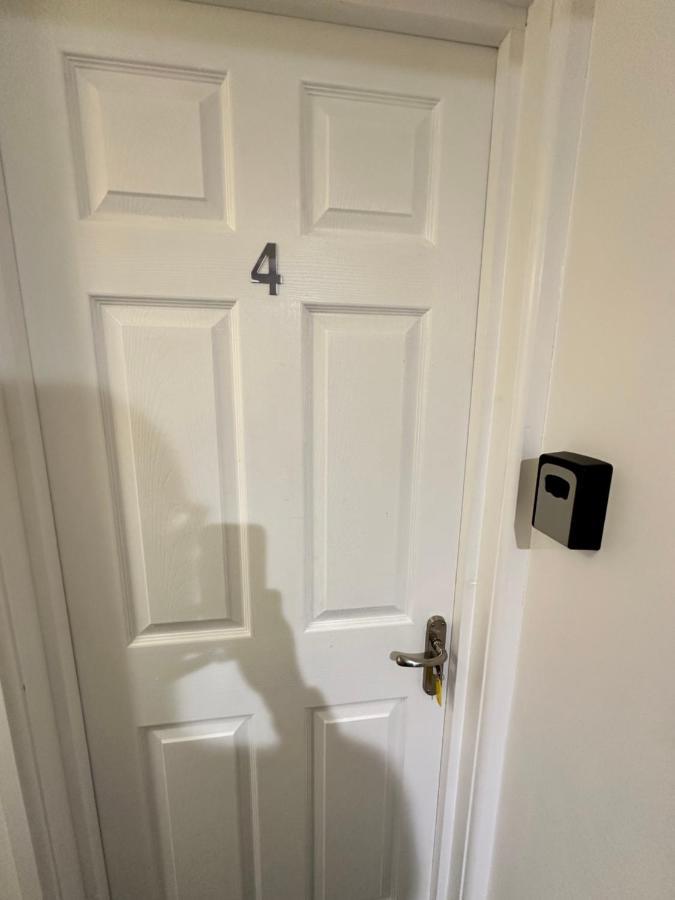 Lovely Town House 4 * Coventry
