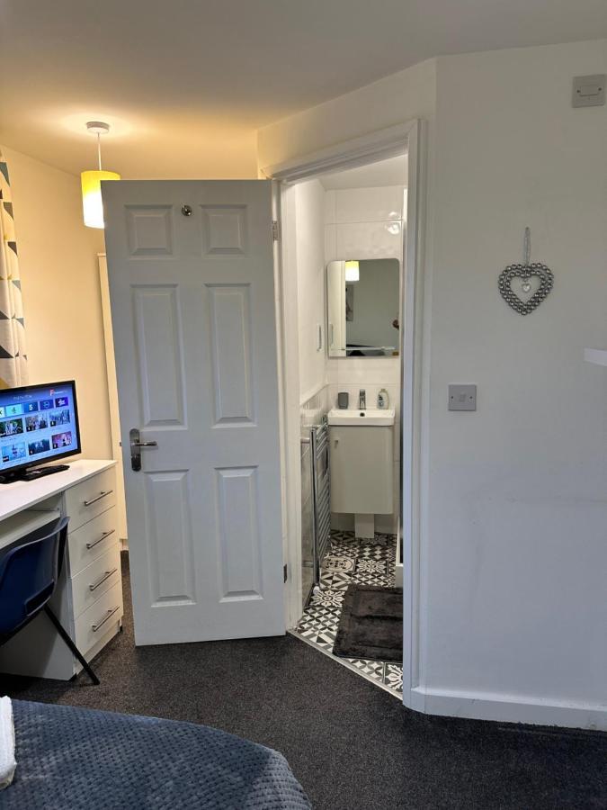Lovely Town House 4 *