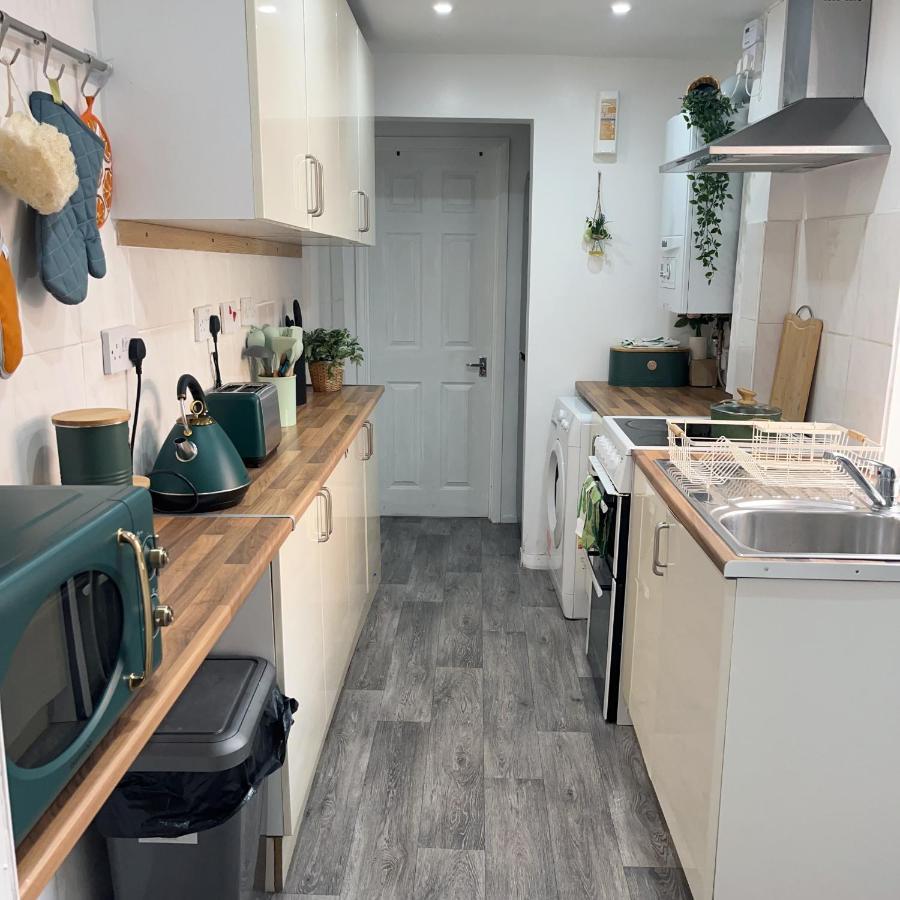Monk's Private En-suite Cv1