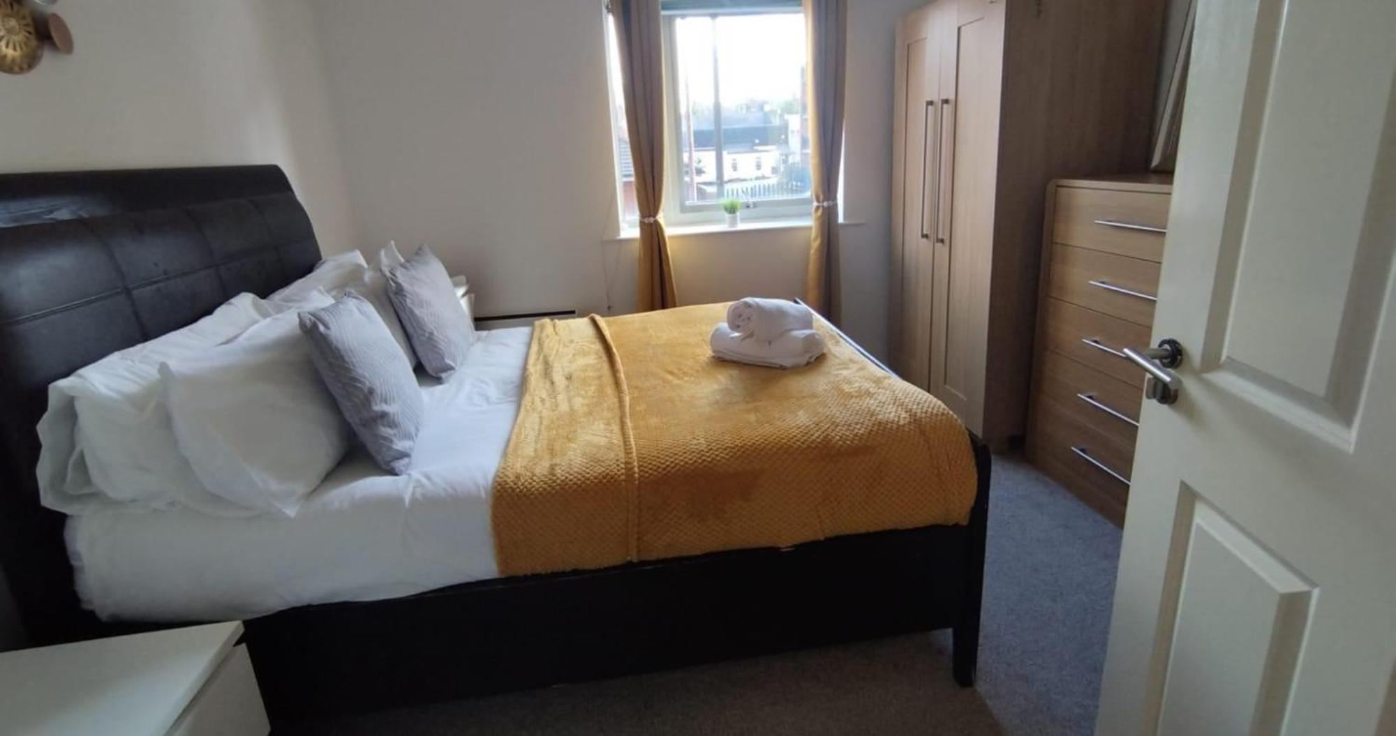 Business & Leisure Centre 2 Bed En-suite With Free Parking And Netflix Coventry