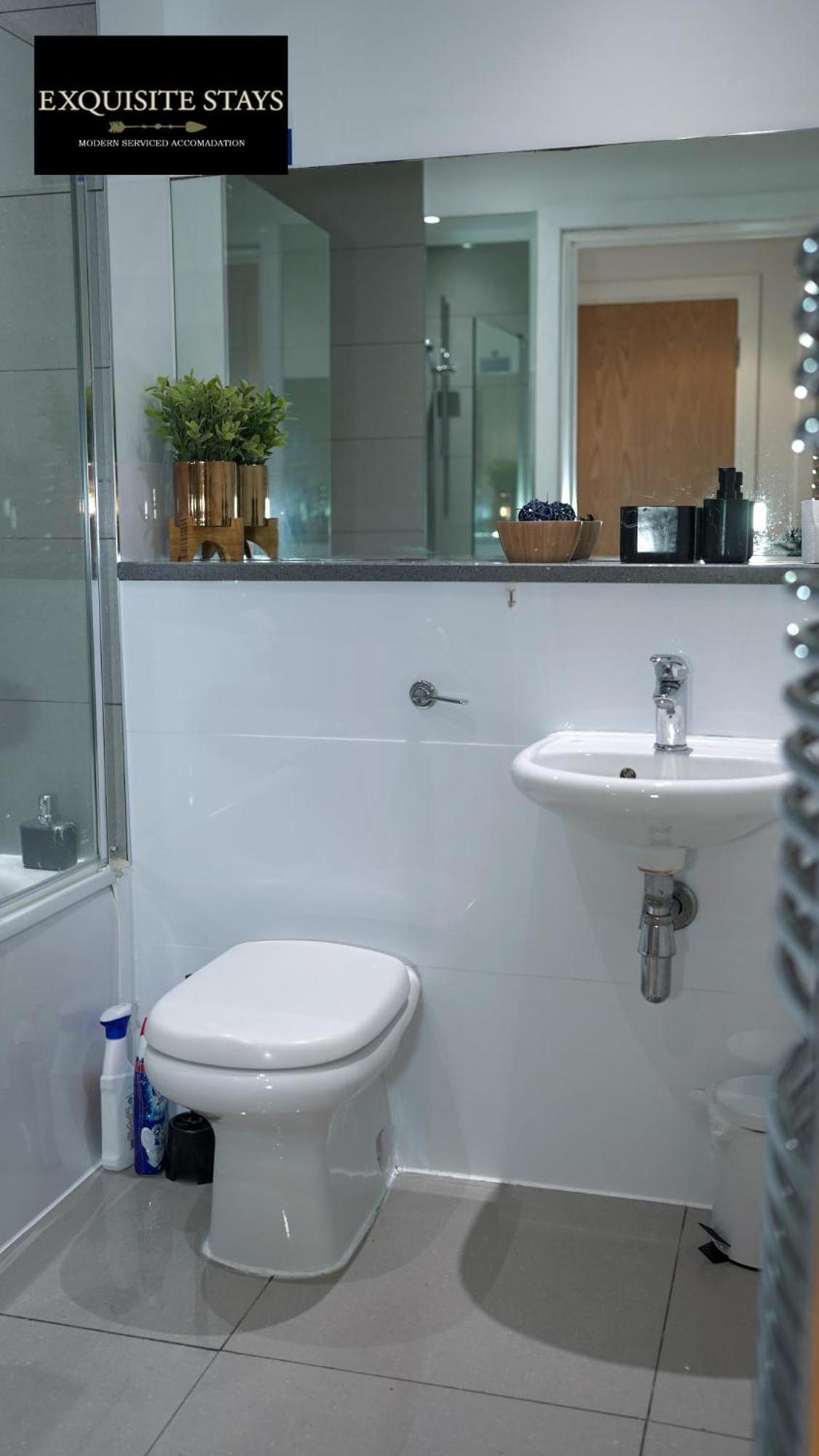 Apartment Exquisite, 2 Bed With Free Parking! Coventry