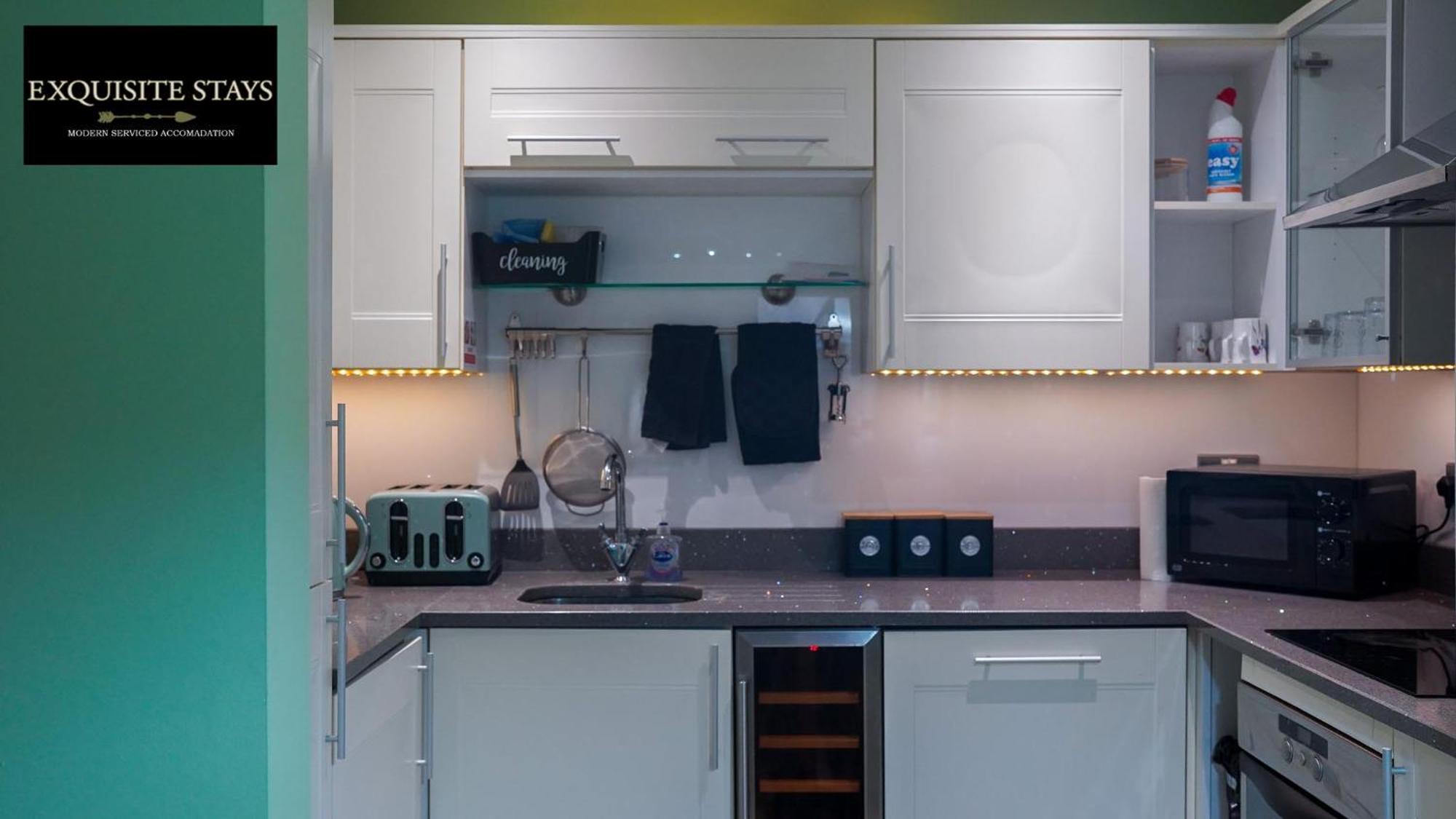 Exquisite, 2 Bed With Free Parking! * Coventry