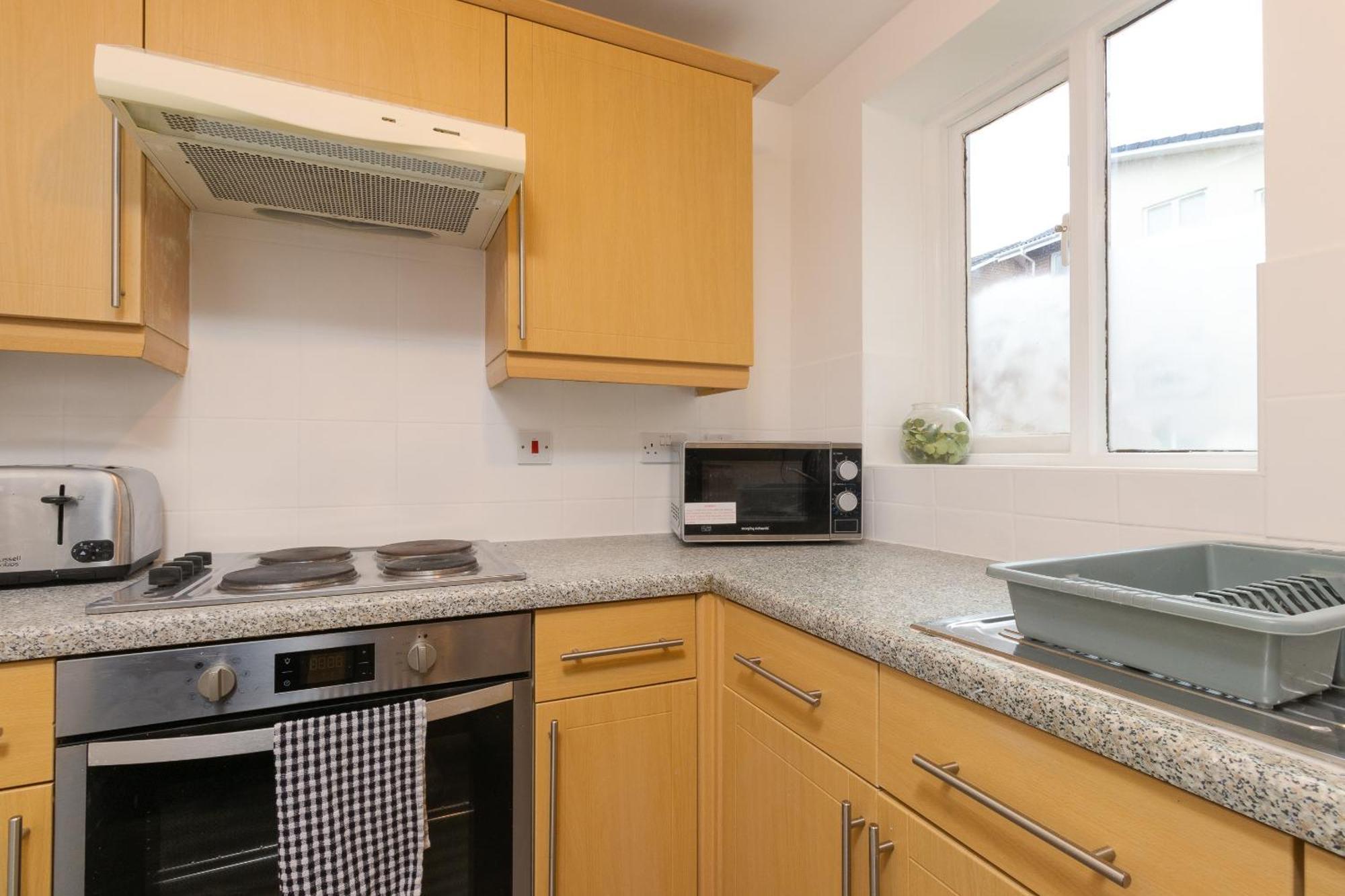 Comfy 2br With Balcony - Waterlily *