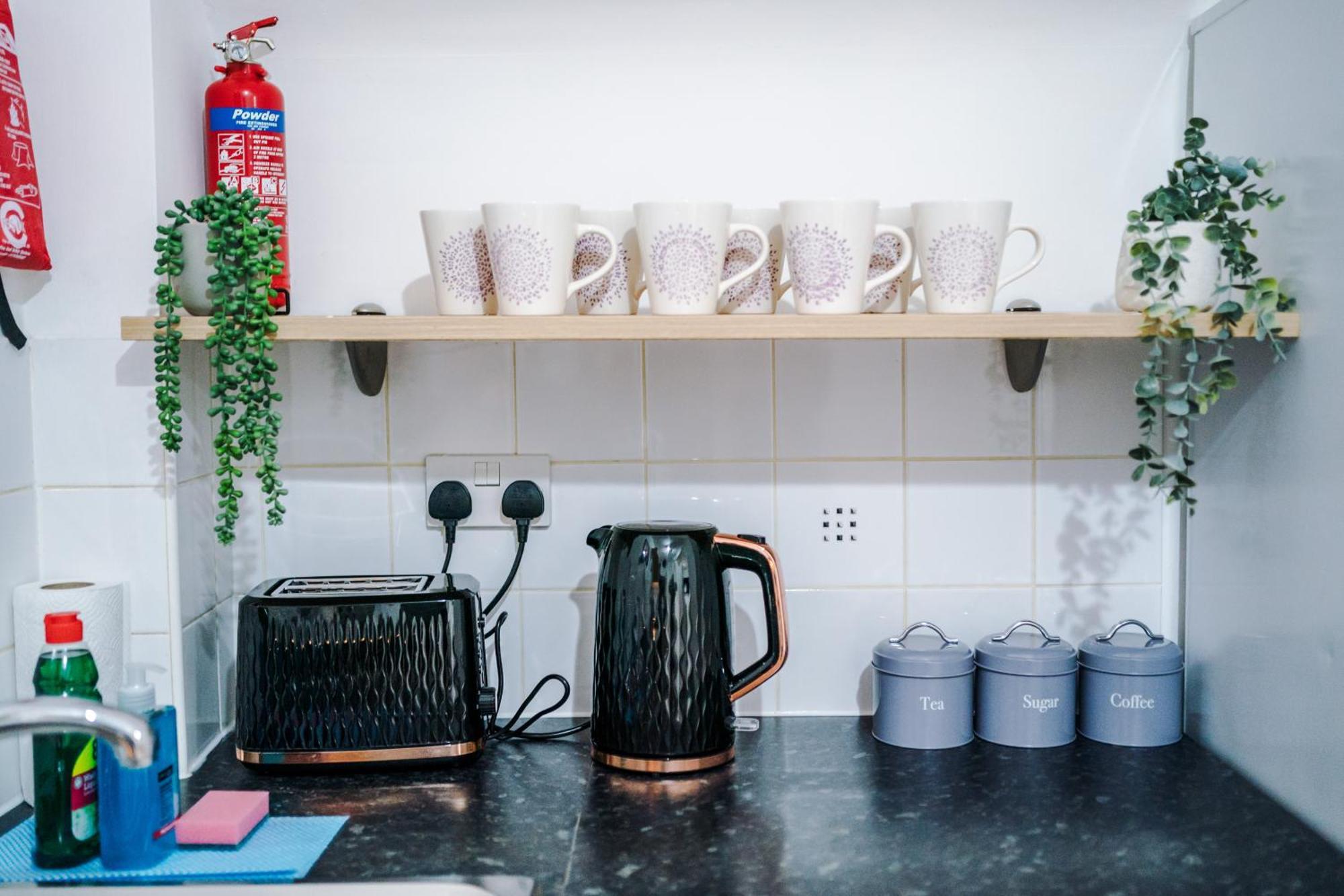 Pinley Place Serviced - Charming 2bed Retreat Apartment Coventry
