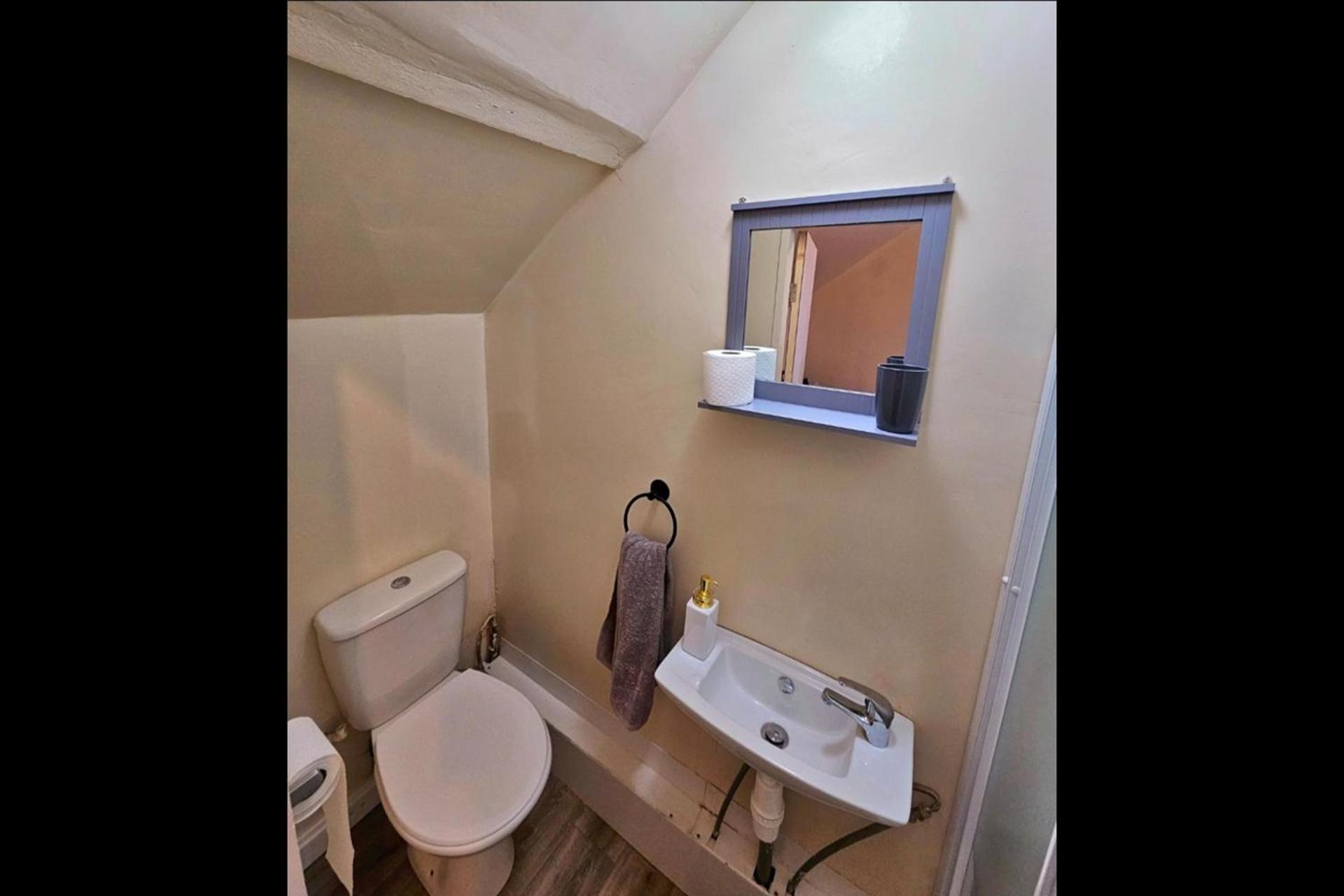 Spacious Luxury Near Center Free Parking Holiday home *