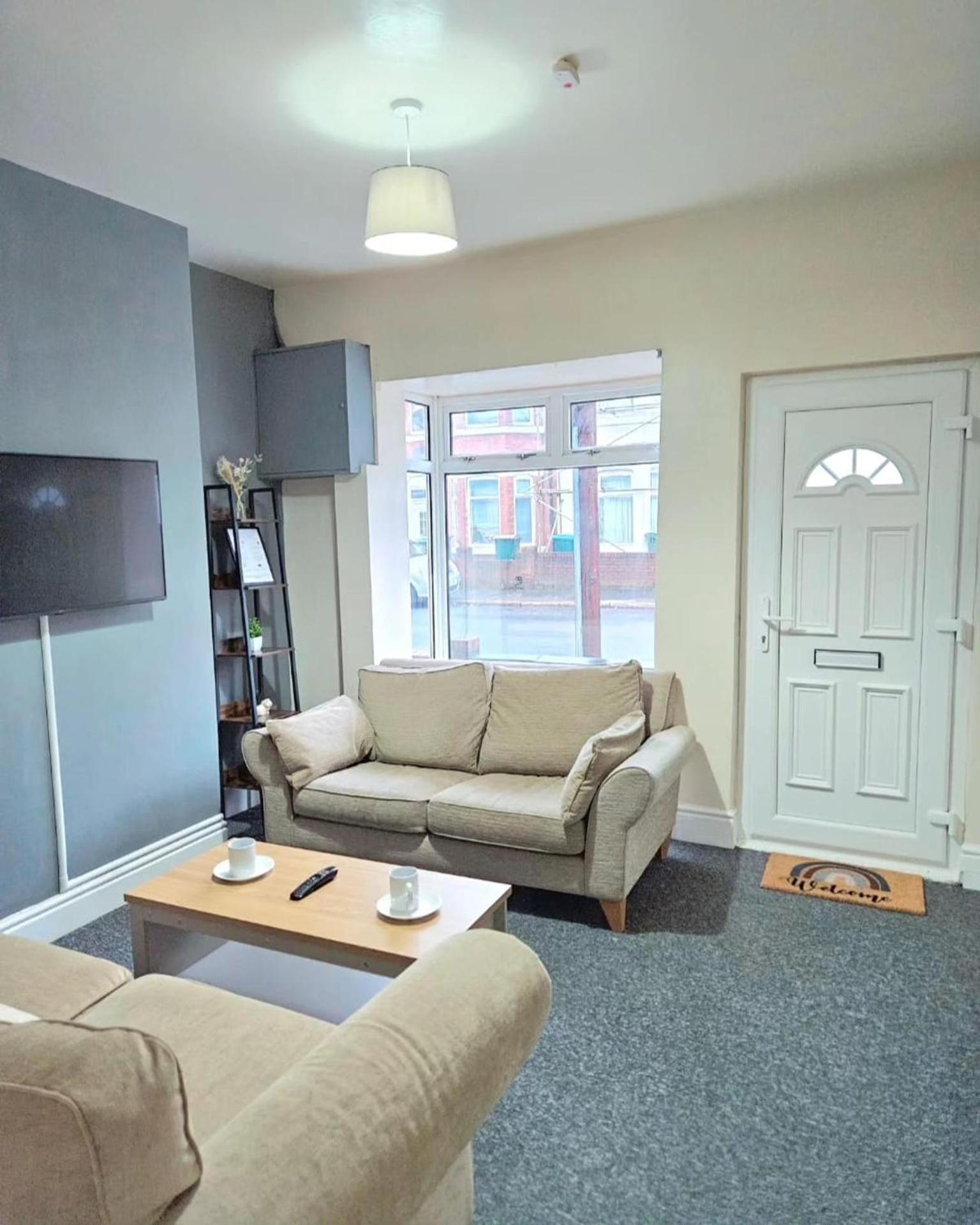 Spacious Luxury Near Center Free Parking Holiday home