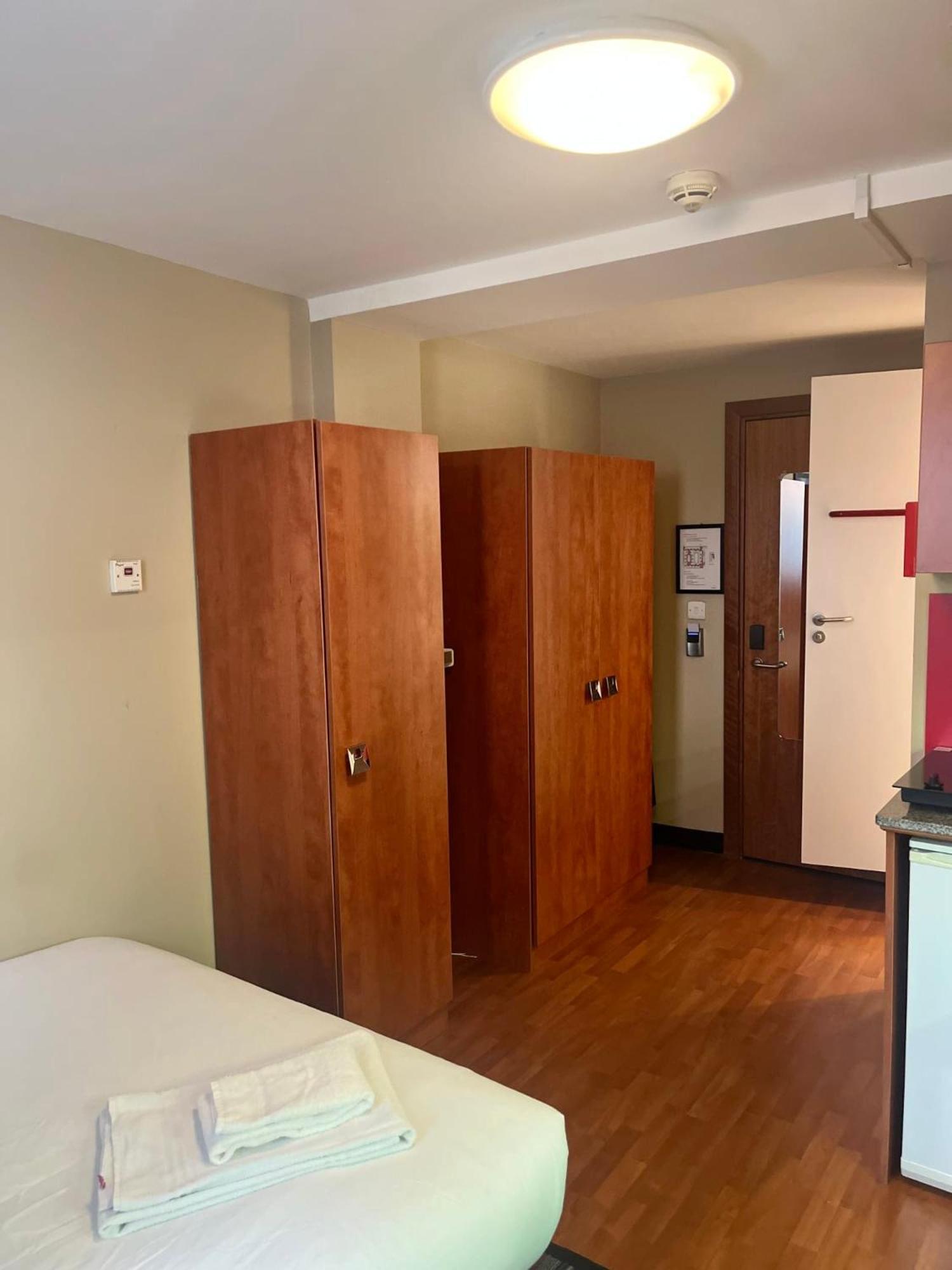 Student Only In The Heart Of At Market Way Apartment Coventry