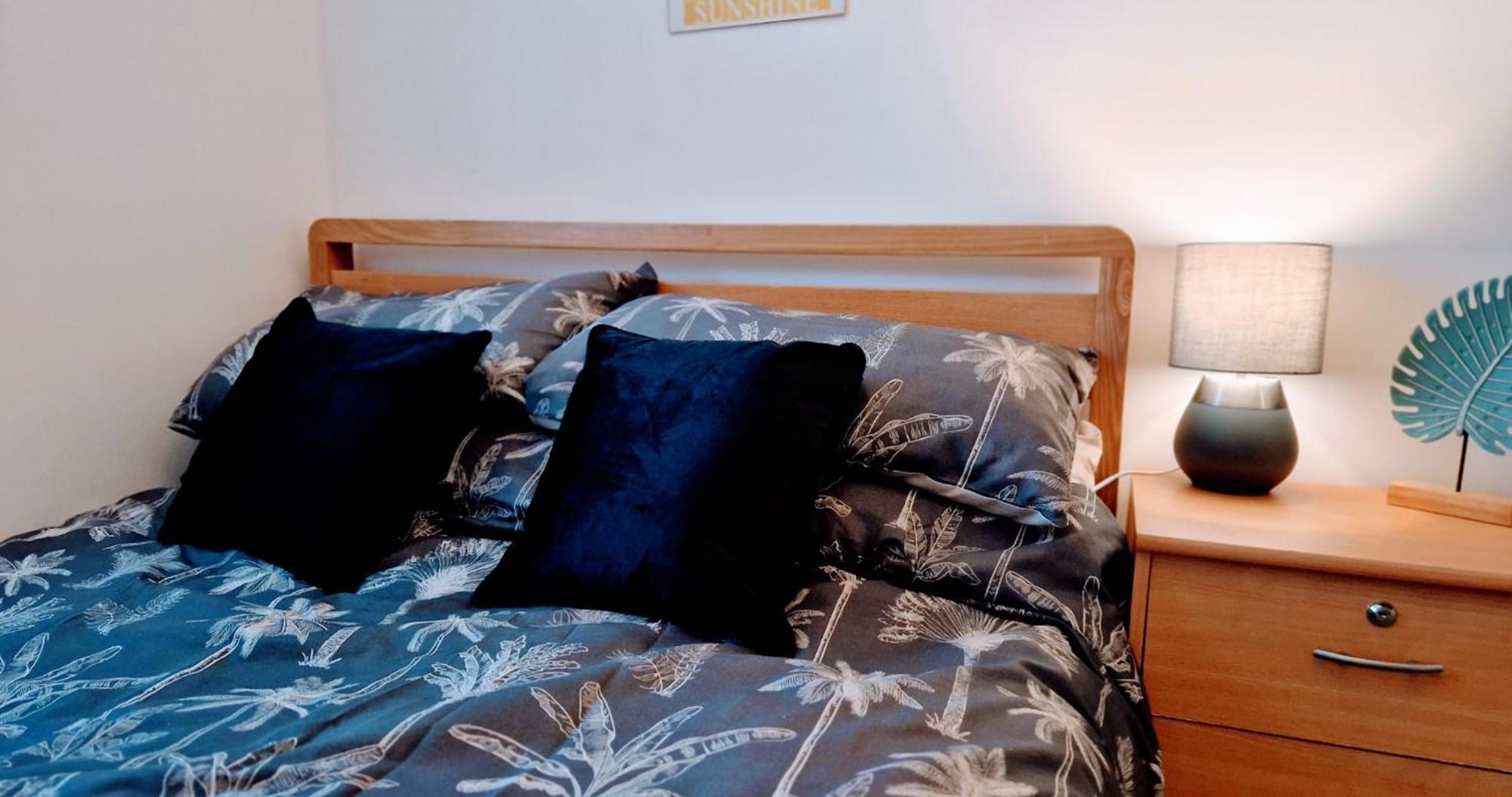 Apartment Business & Leisure Centre 2 Bed En-suite With Free Parking And Netflix