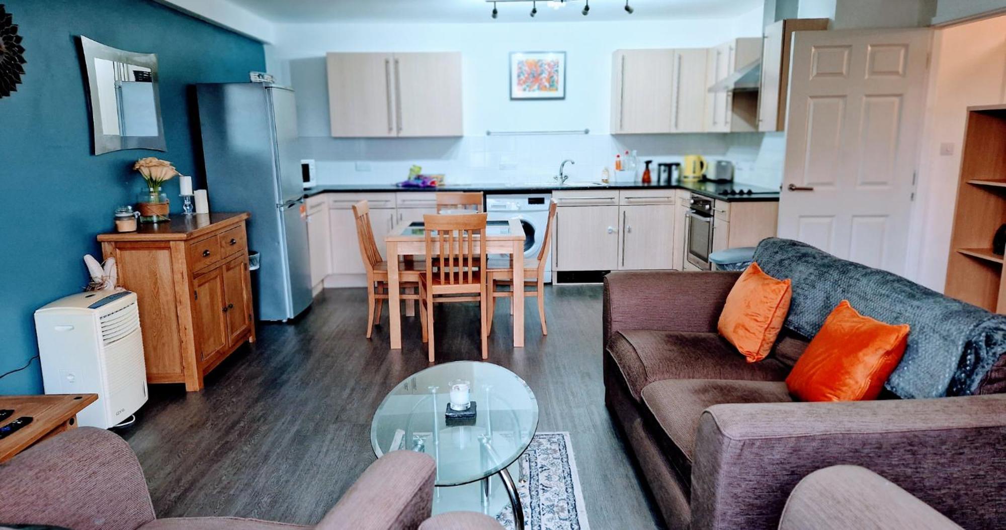 Business & Leisure Centre 2 Bed En-suite With Free Parking And Netflix * Coventry