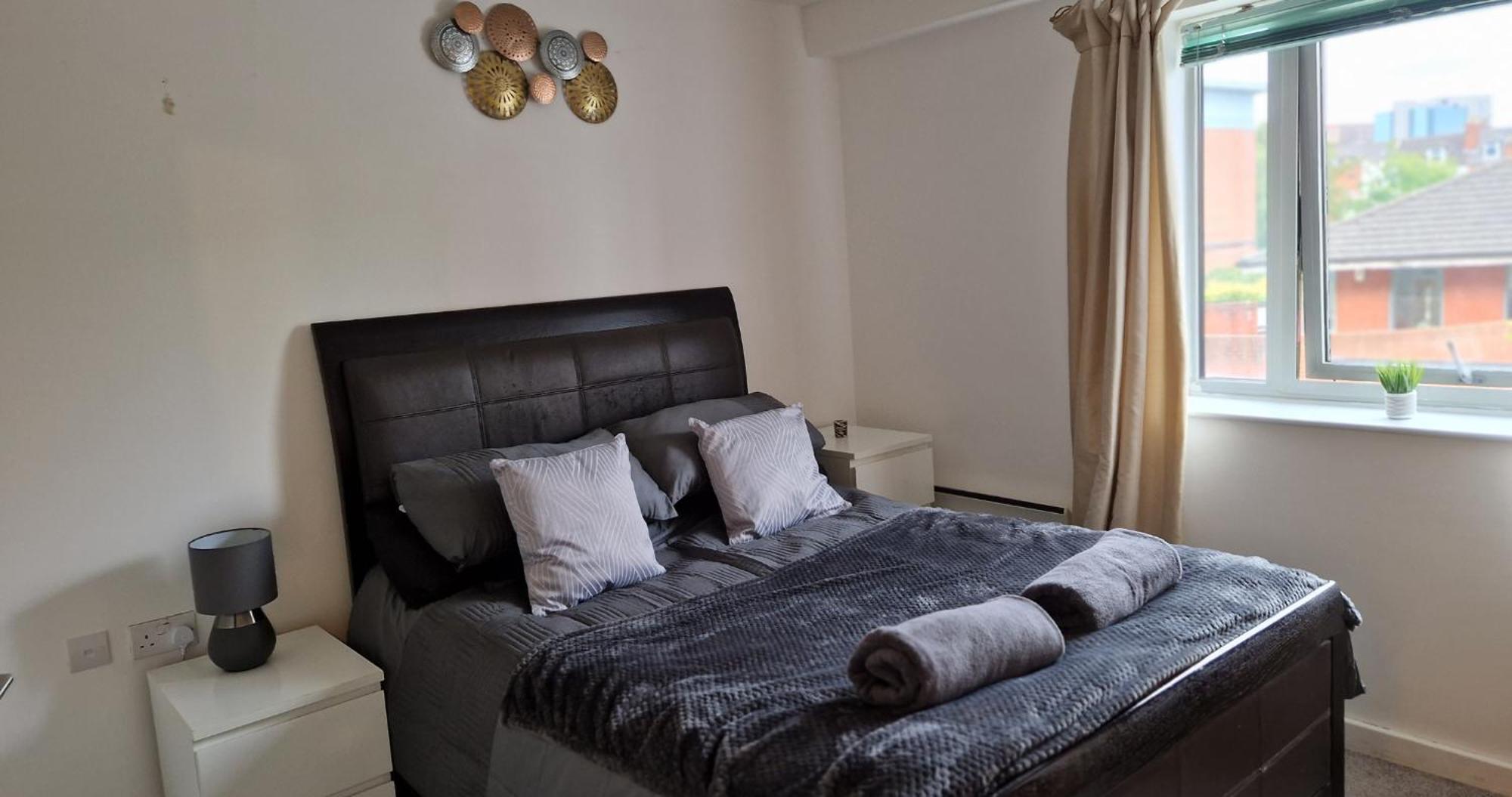 Business & Leisure Centre 2 Bed En-suite With Free Parking And Netflix Apartment Coventry