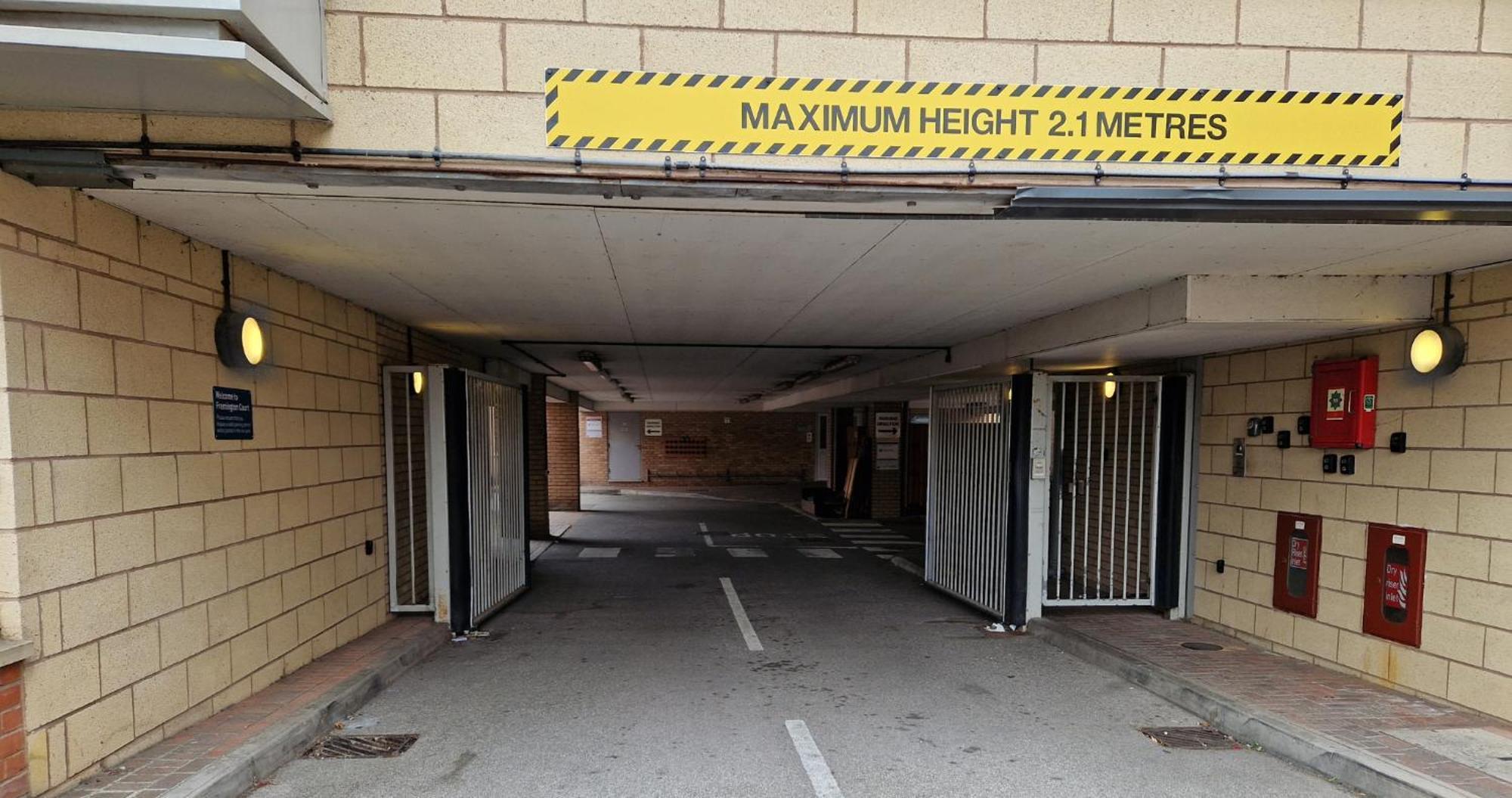 Apartment Business & Leisure Centre 2 Bed En-suite With Free Parking And Netflix *