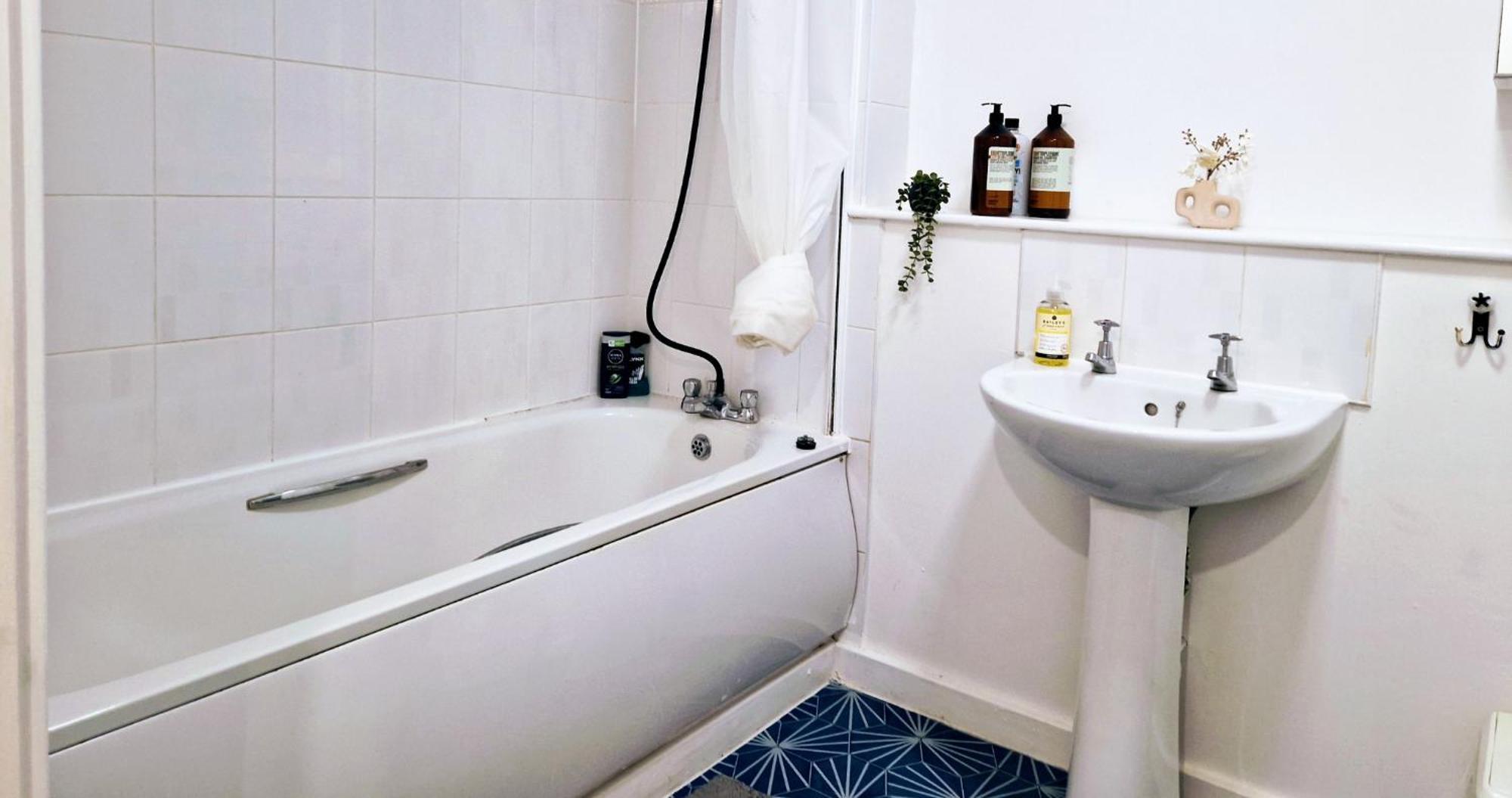 Business & Leisure Centre 2 Bed En-suite With Free Parking And Netflix Apartment Coventry