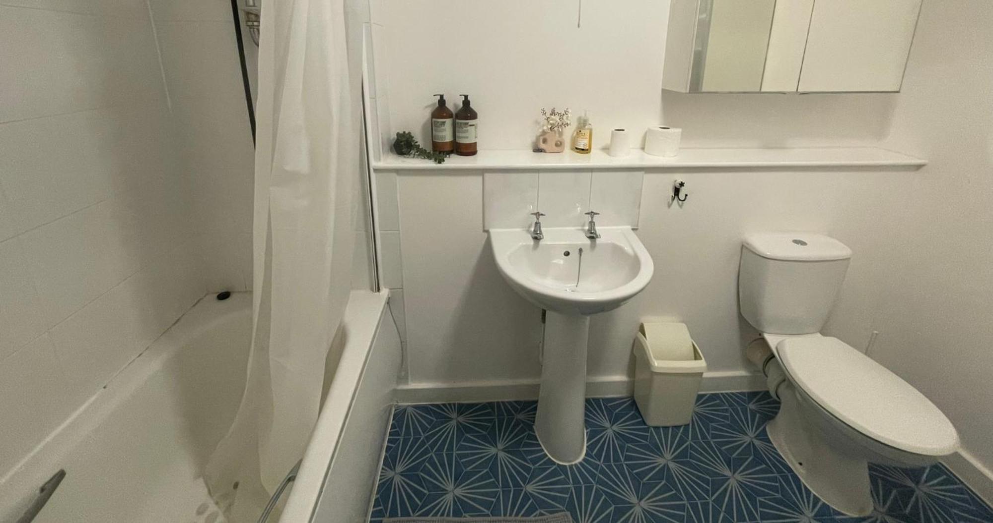Business & Leisure Centre 2 Bed En-suite With Free Parking And Netflix Apartment *