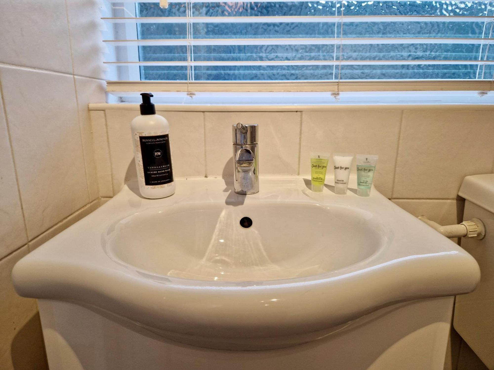 Cosy Luxury Next To Centre With Free Parking And Garden - Contractors & Relocators * Coventry