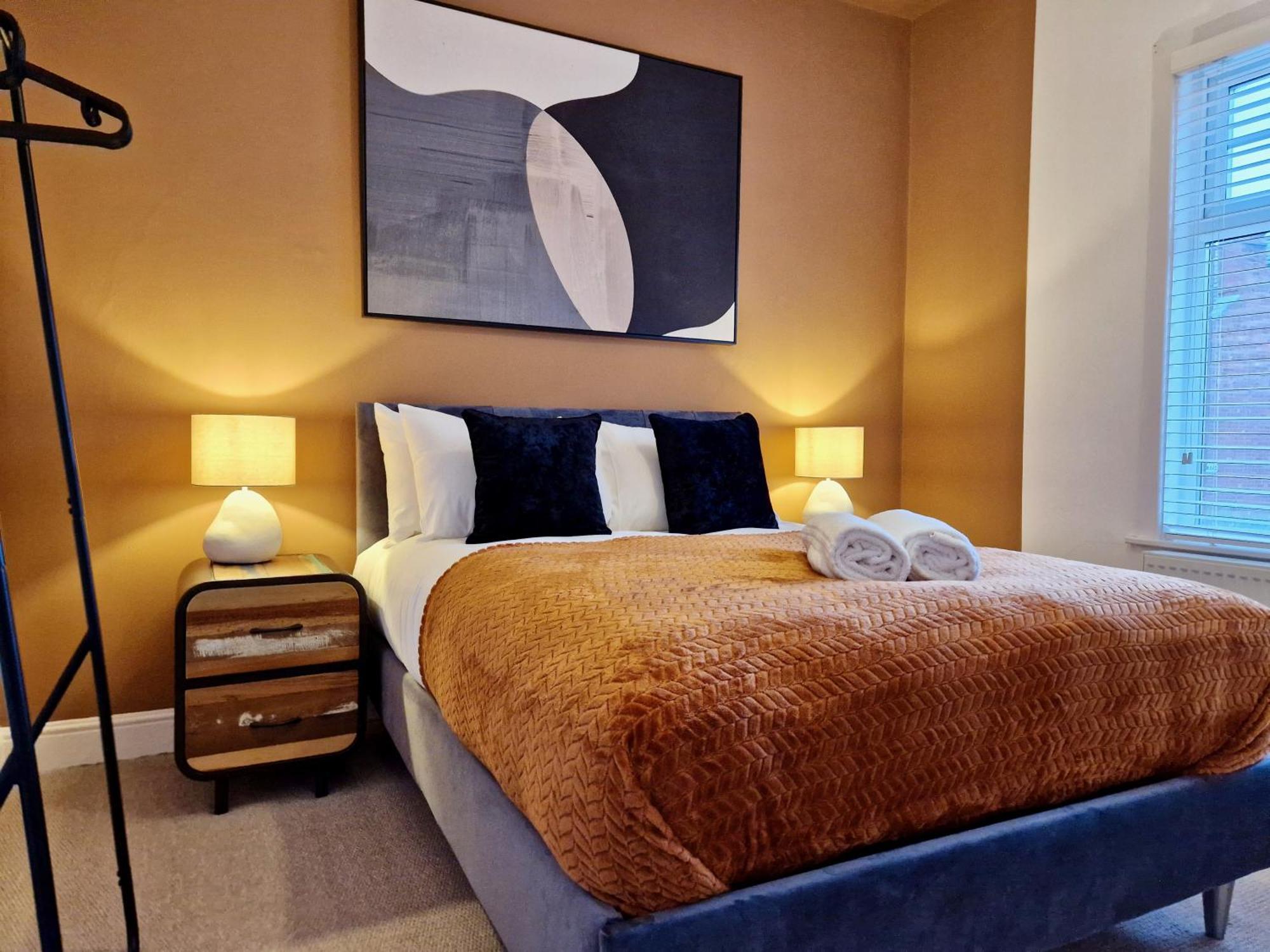 Cosy Luxury Next To Centre With Free Parking And Garden - Contractors & Relocators Coventry
