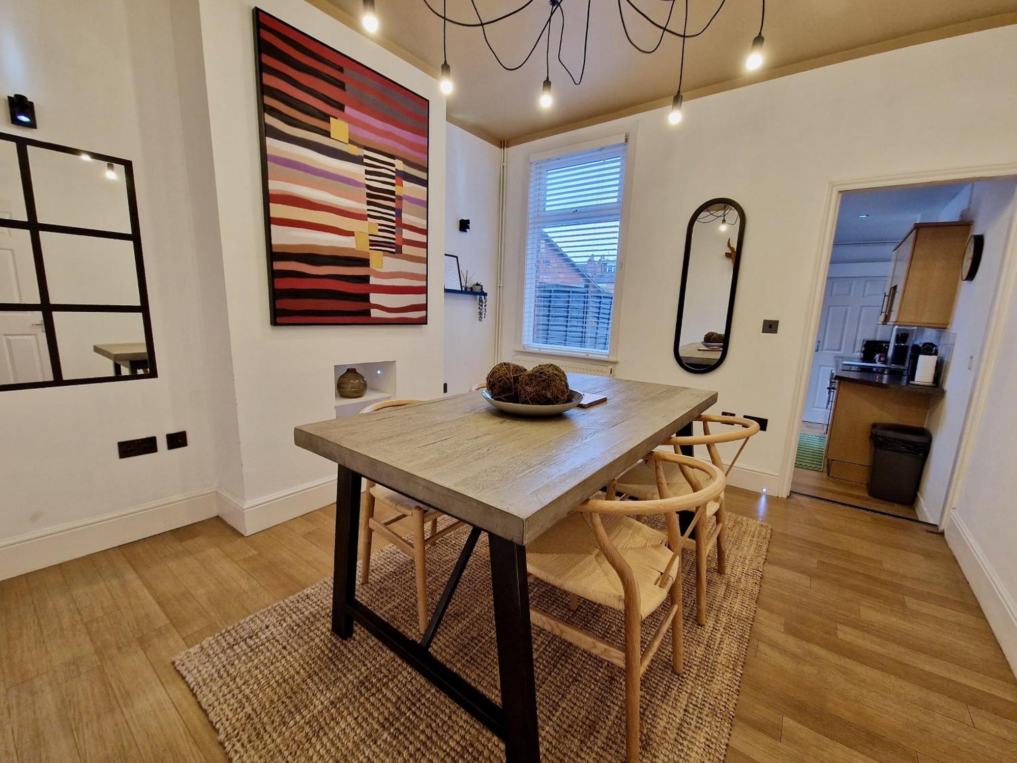 Cosy Luxury Next To Centre With Free Parking And Garden - Contractors & Relocators Holiday home