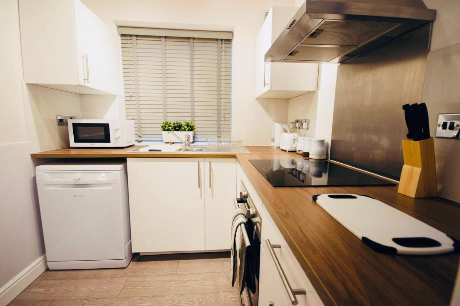 Remarkable 3-bed Ground Floor - Apartment Coventry